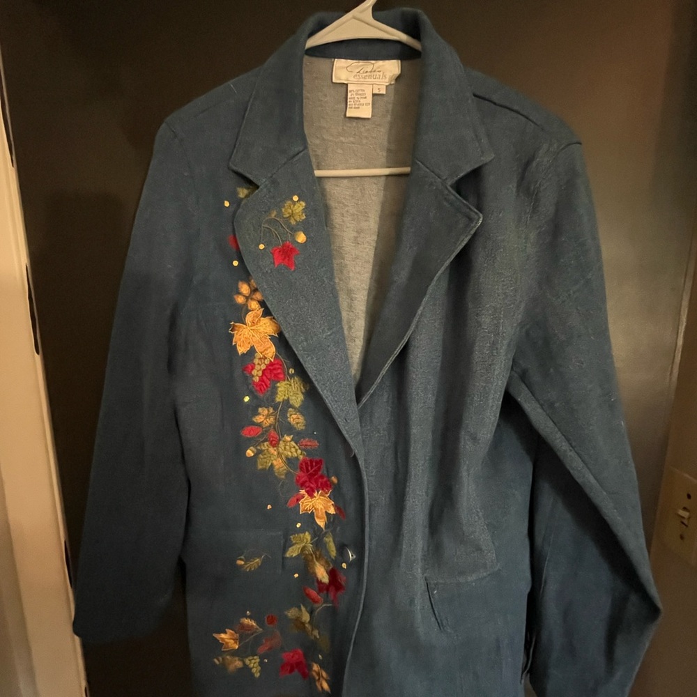 VTG Diane Essentials Denim Fall Leaves Embroidered Jacket - Women’s Small
